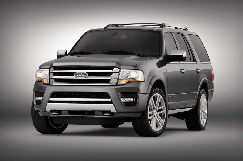 2015 Ford Expedition Front Side View