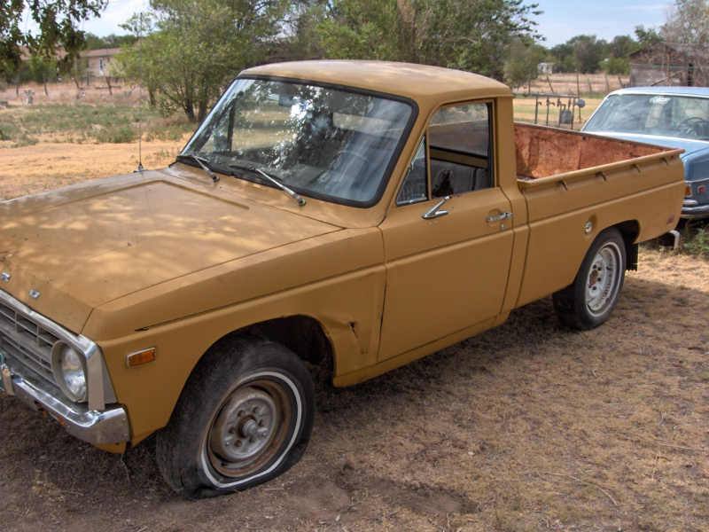 1975 FORD COURIER PICKUP TRUCK FOR PARTS!