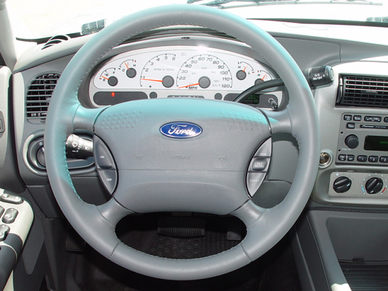2005 Ford Explorer Sport Trac Base Crew Cab Pickup Steering Wheel