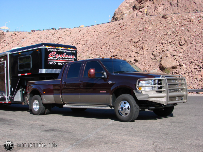 Photo of a 2004 Ford F350 Pickup KING RANCH (2004 6.0KRANCH)