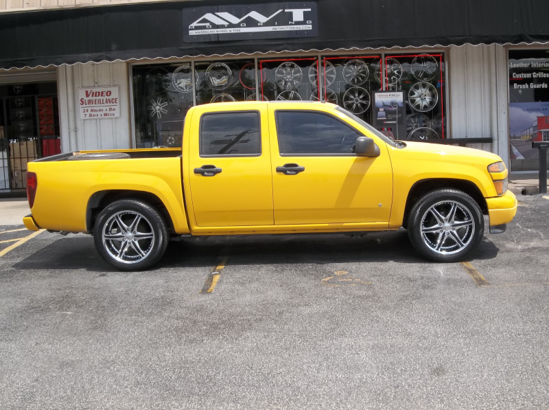 Yellow GMC Canyon / Chevrolet Colorado with 20 inch Cattivo 724 Wheels ...