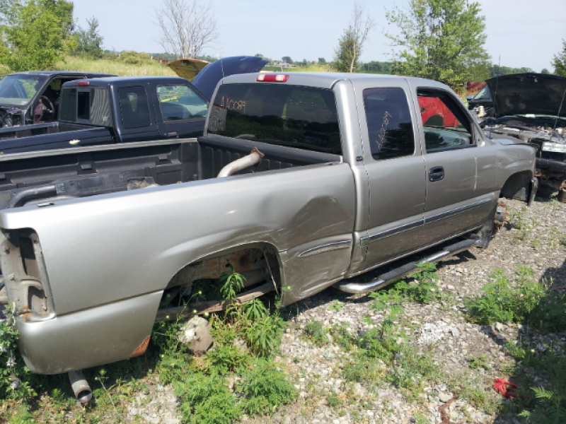 Learn more about 2001 GMC Sierra 1500 Parts.