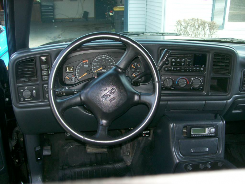 ... of 2001 GMC Sierra 2500HD 4 Dr SLE 4WD Crew Cab SB HD, interior