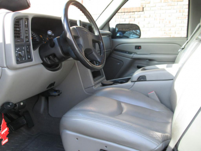 2005 gmc sierra 2500 hd interior view interior view of 2005 gmc sierra ...