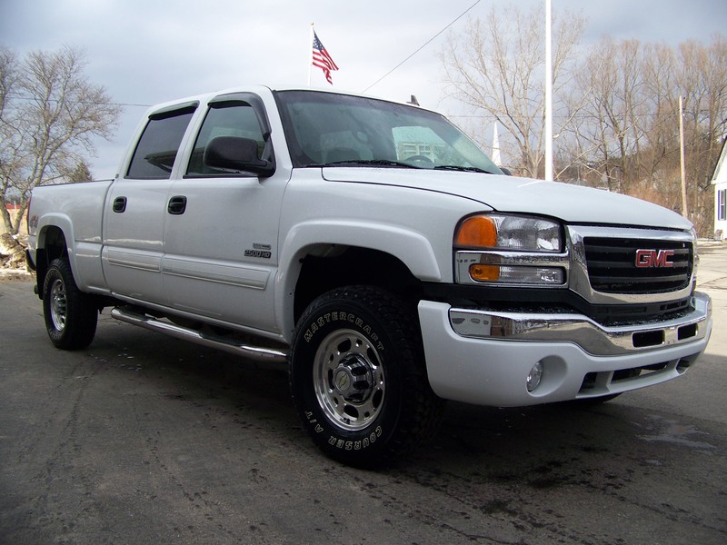2006 gmc sierra 4x4 2500 diesel crew cab only 48k and fully loaded ...