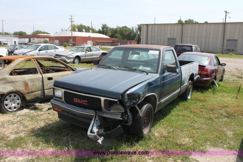 Learn more about 1991 GMC Sonoma Pickup Truck.