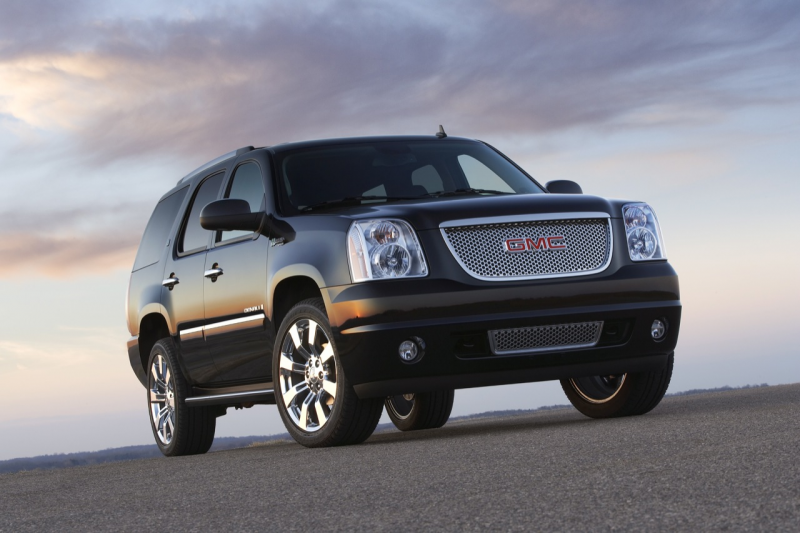 2012 GMC Yukon Denali Hybrid 4WD