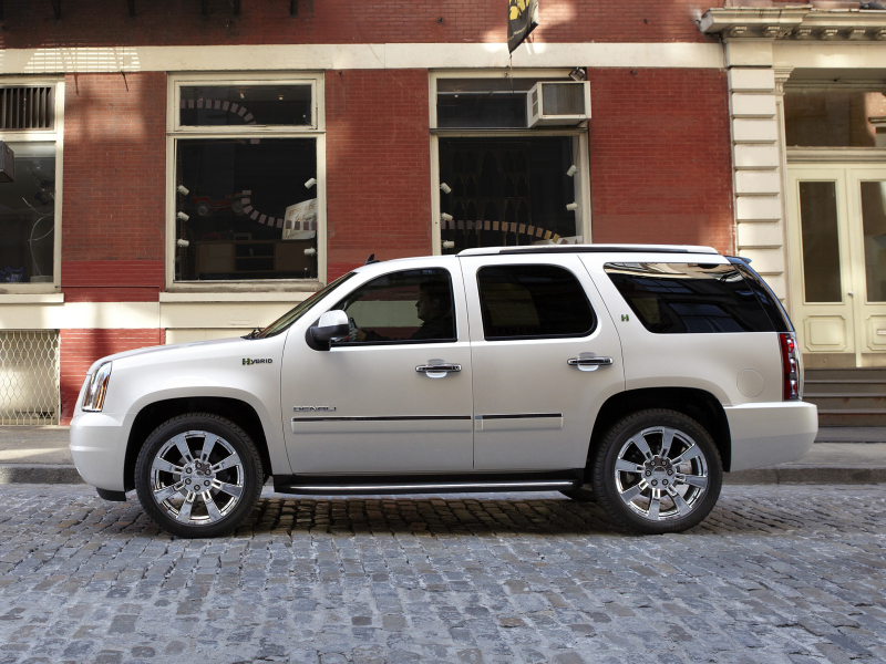 GMC Yukon Denali Hybrid '2009–14