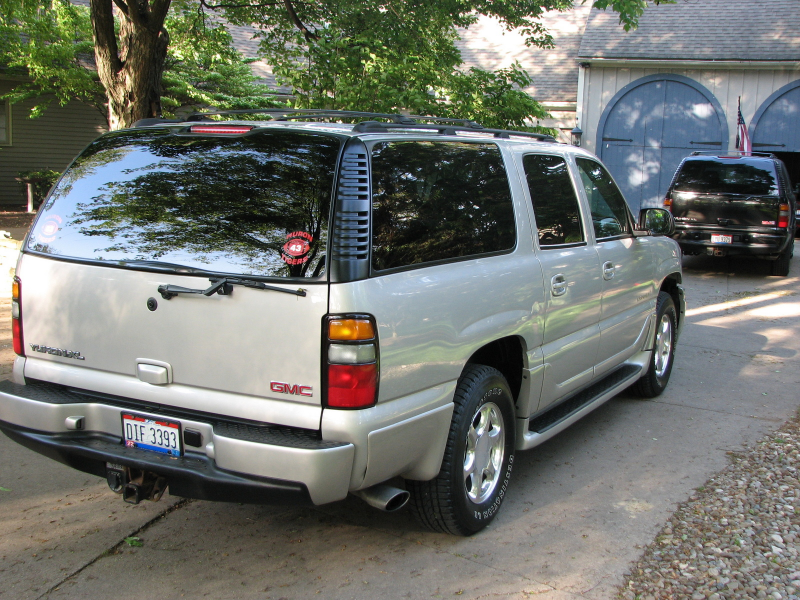 Picture of 2004 GMC Yukon XL 4 Dr Denali AWD SUV, exterior