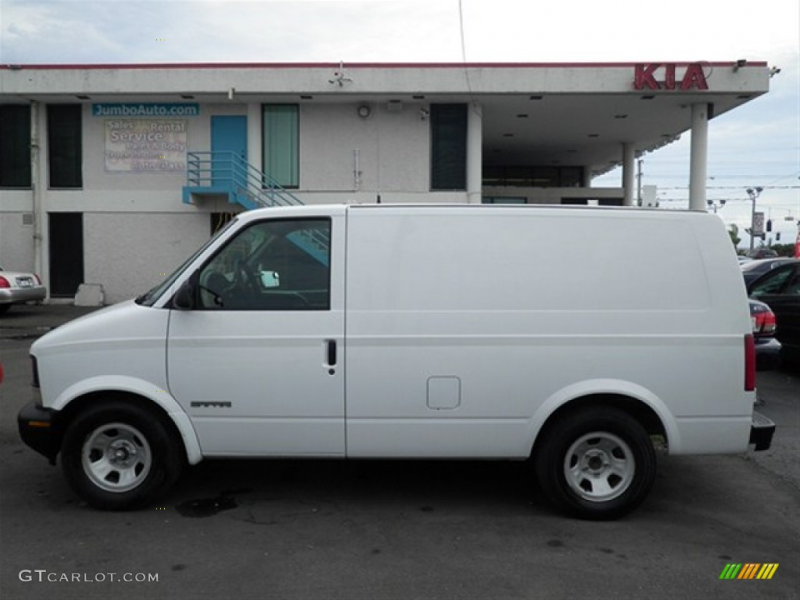 Ivory White 2001 GMC Safari Cargo Van Exterior Photo #59674477