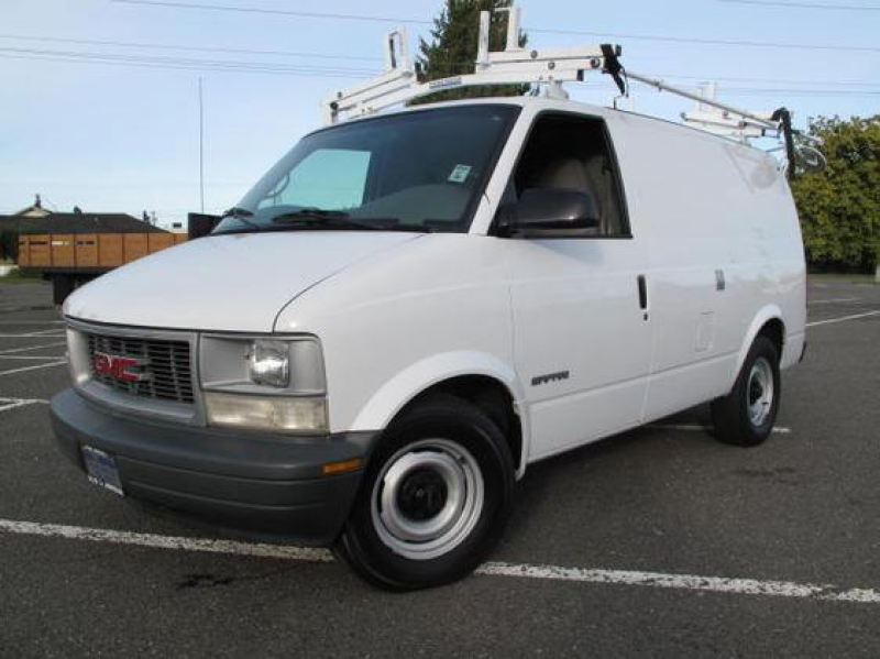 2000 GMC Safari Cargo Van