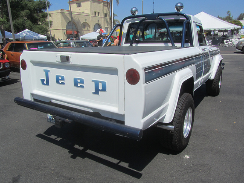 Jeep Pickup Truck - 1975