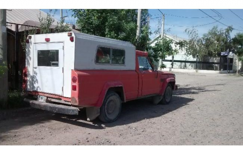 vendo jeep gladiator 1971 gnc titular transferida $45000