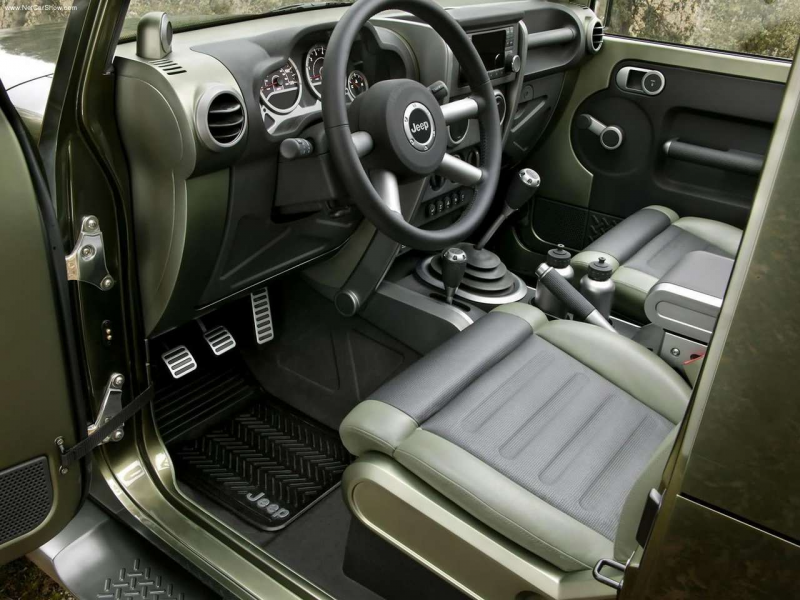2012 Jeep Gladiator Interior