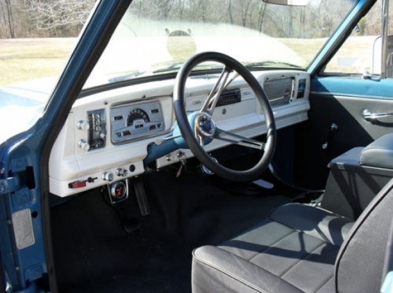 1971 Jeep J4000 Gladiator 4x4 Pickup Truck For Sale Restored