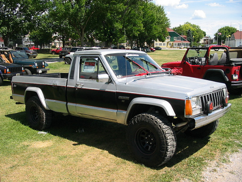 1988 Jeep Comanche Laredo LWB Pickup Truck by geepstir