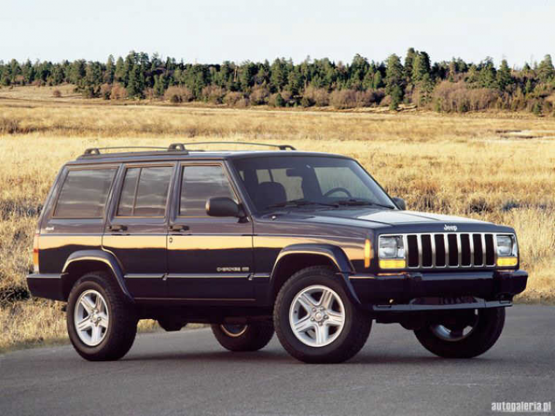 Front Right Black 2001 Jeep Cherokee Limited Truck Picture