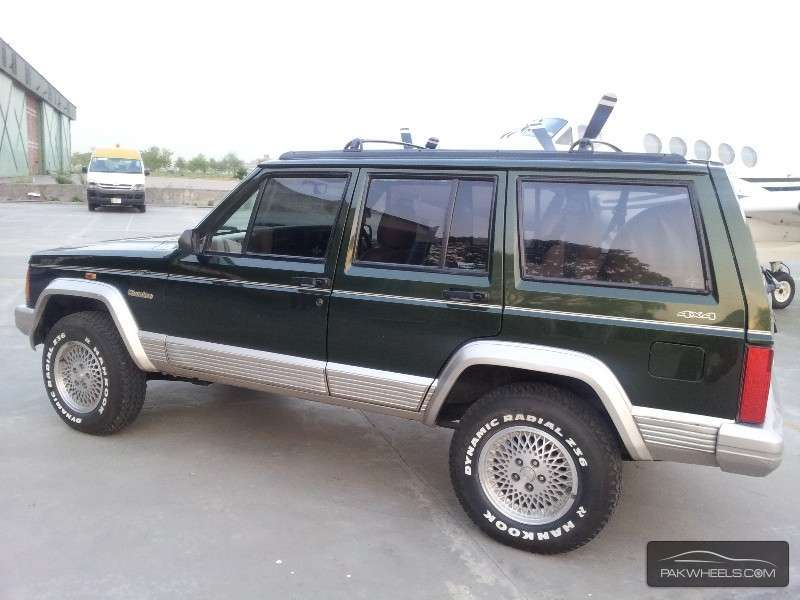 jeep-cherokee-1996-4371667.jpg