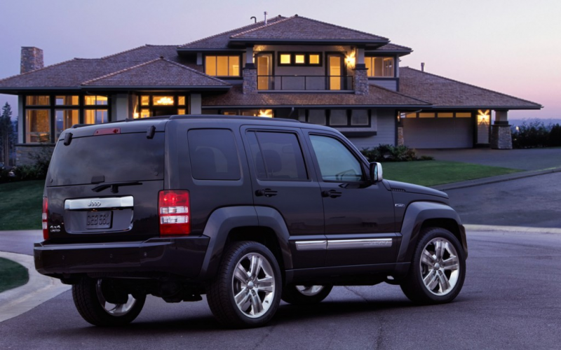Jeep Liberty 2013: ideal para la aventura y los caminos todoterreno