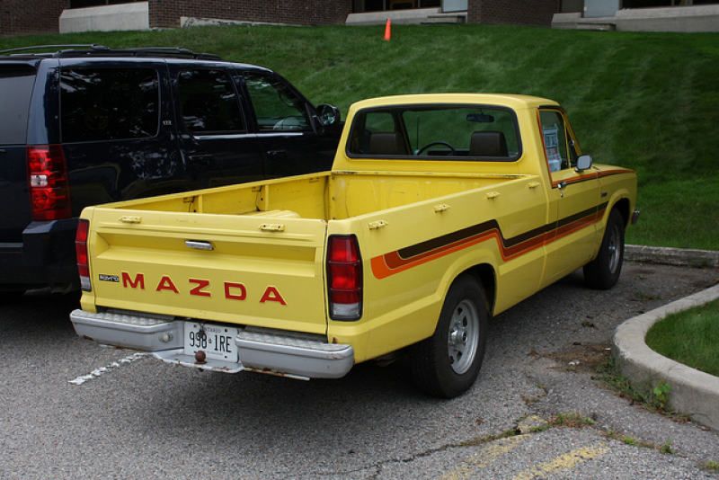 1981 Mazda B2000 pickup