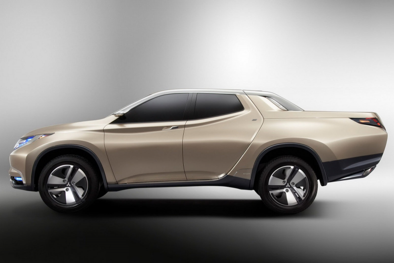 Mitsubishi gets freaky with the Mitsubishi GR-HEV Concept pickup truck ...