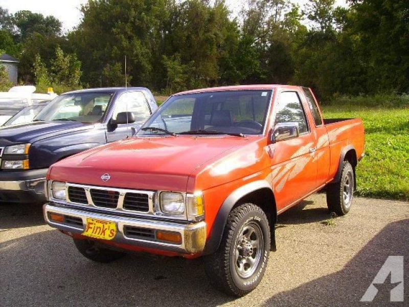 1995 Nissan Pickup XE for sale in Zanesville, Ohio