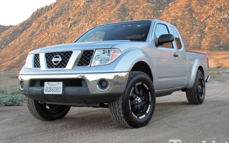 2006 Nissan Frontier Buildup Left Front Angle