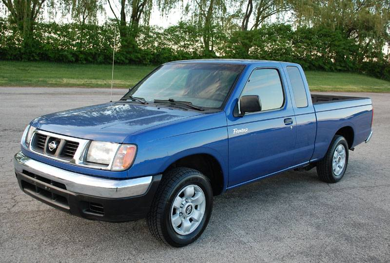 1999 Nissan Frontier XE King Cab Pickup truck