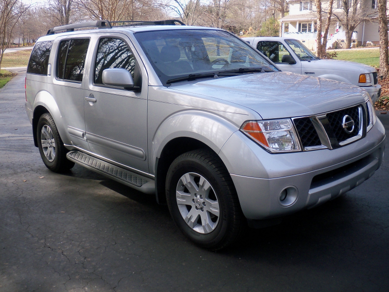 Picture of 2005 Nissan Pathfinder LE 4WD, exterior