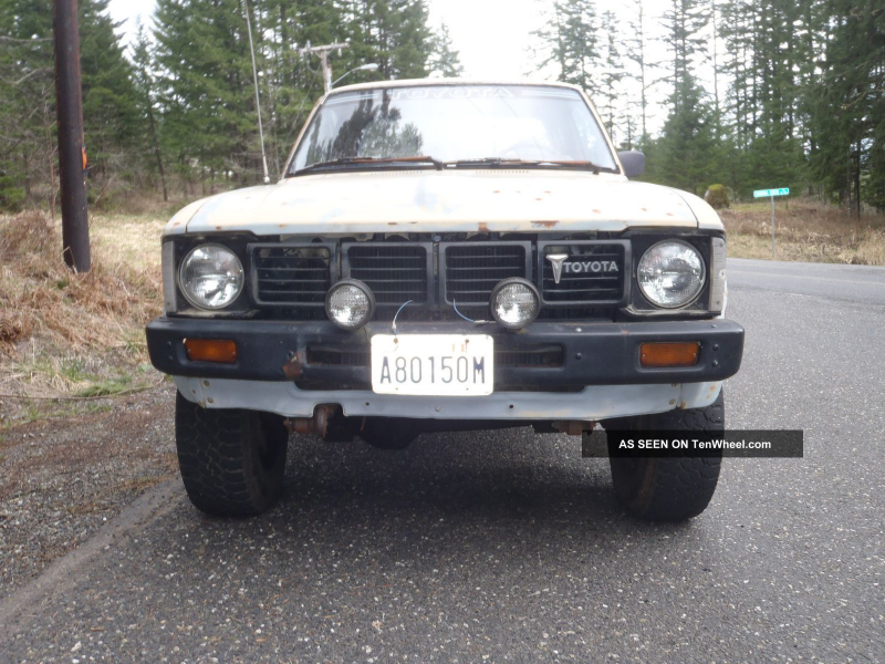 1981 Toyota Pickup Truck 4x4 22r Hilux Other photo 1
