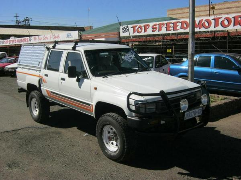 1987 TOYOTA HILUX 2.2 4X4 for sale