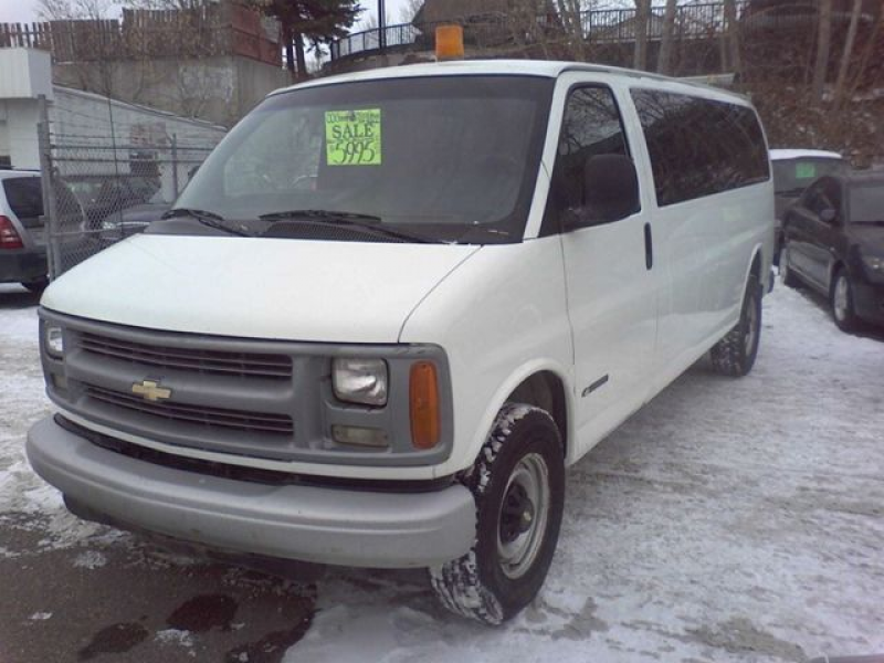 2000 Chevrolet Express 3500 Van White | THE FAST LANE | Wheels.ca