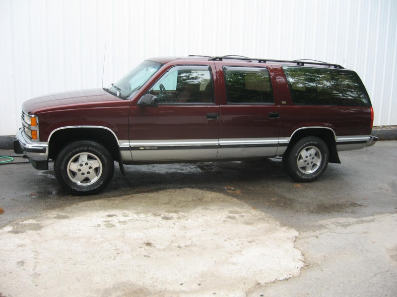 Picture of 1994 Chevrolet Suburban K2500 4WD, exterior