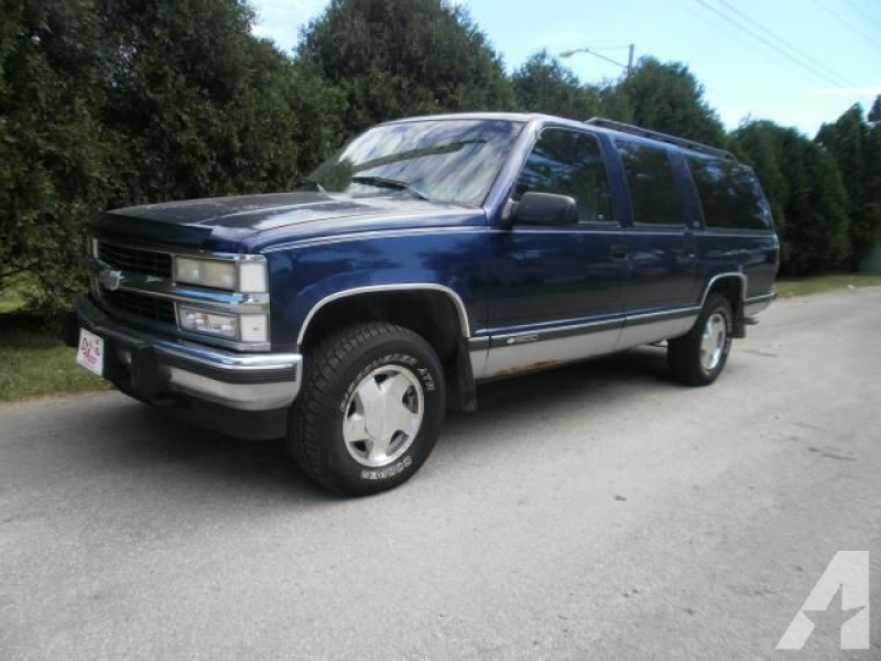 1994 Chevrolet Suburban 1500 for sale in Cedar Rapids, Iowa