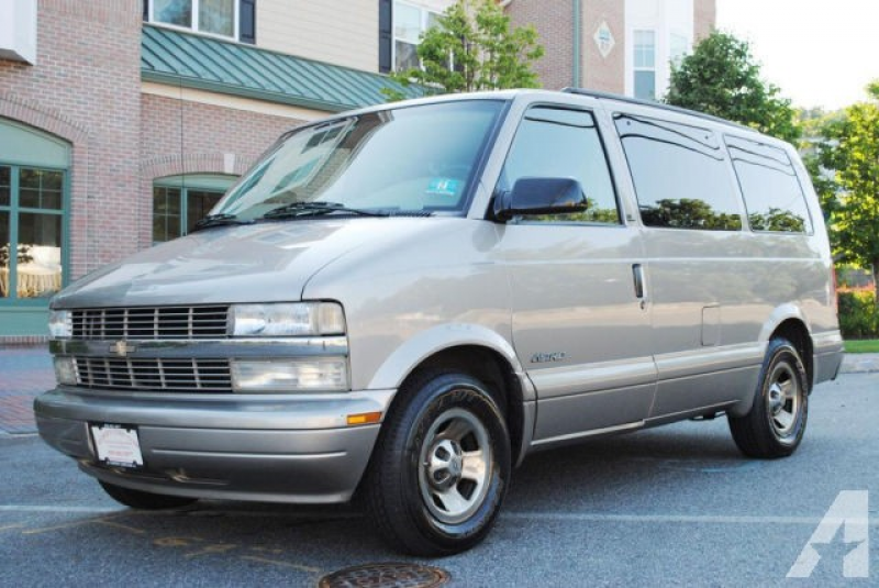2002 Chevrolet Astro LS for sale in Bloomingdale, New Jersey