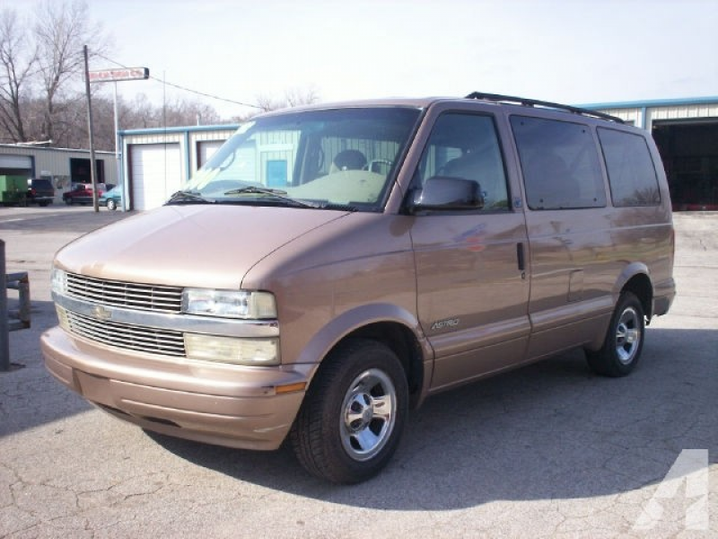 2002 Chevrolet Astro for sale in Shawnee Mission, Kansas