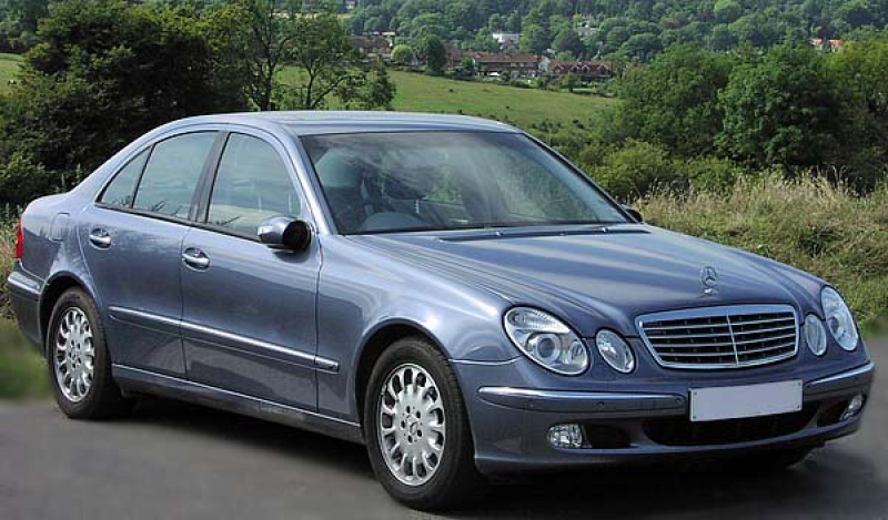 Car Photo Images - Cars and Pictures - Mercedes Benz E Class 2003