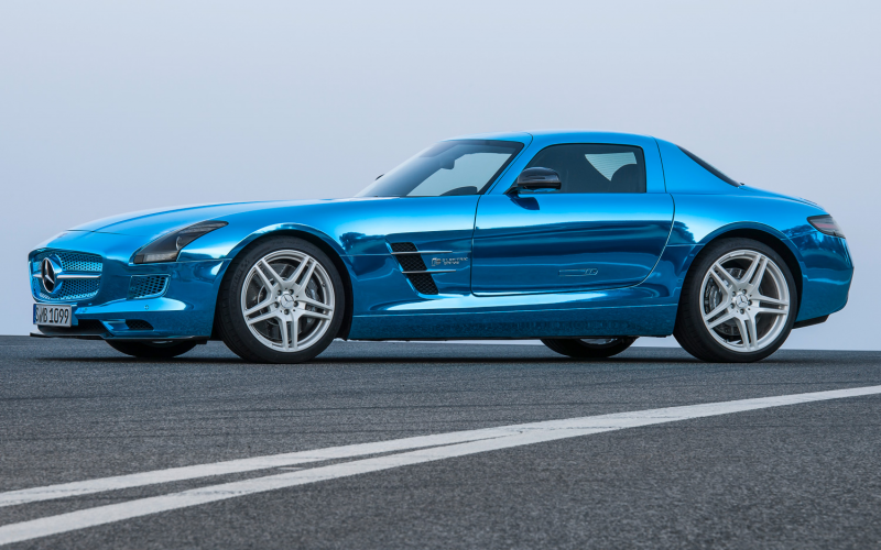 2014 Mercedes Benz SLS AMG Electric Drive Side View Photo 14