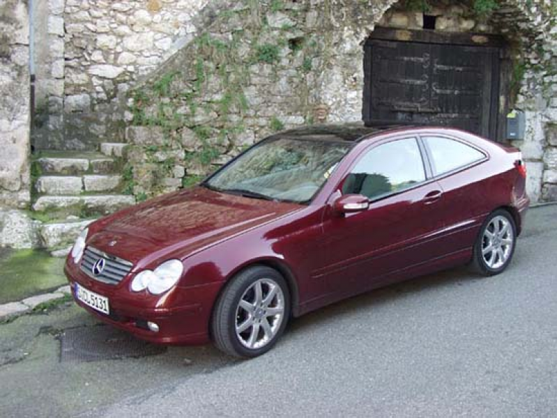 2002 Mercedes-Benz C Class - Photo Gallery