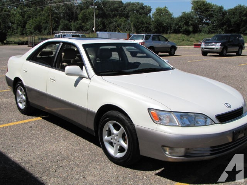 1998 Lexus ES 300 for sale in Hopkins, Minnesota