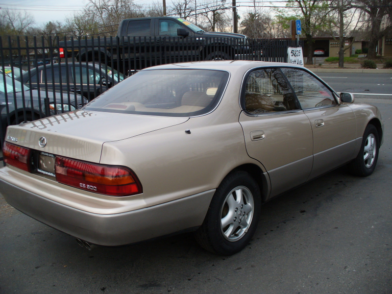 What's your take on the 1994 Lexus ES 300?