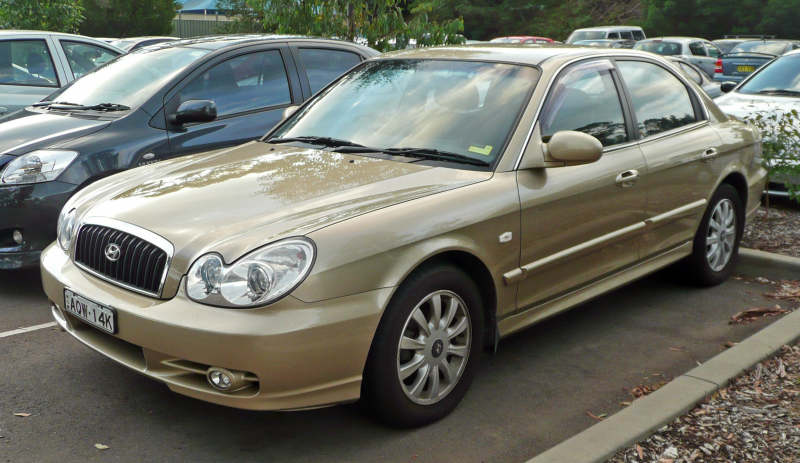 ??:2003-2005 Hyundai Sonata (EF-B MY04) V6 sedan 01.jpg