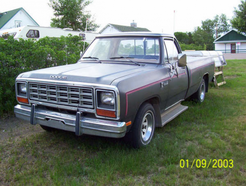 Picture of 1985 Dodge Ram