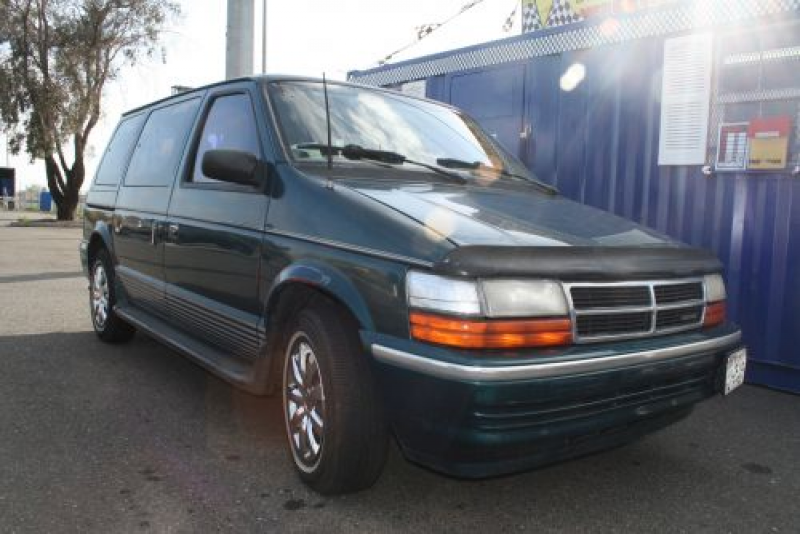 Photo of 1991 Dodge Grand Caravan for sale by owner at 99 Park and ...