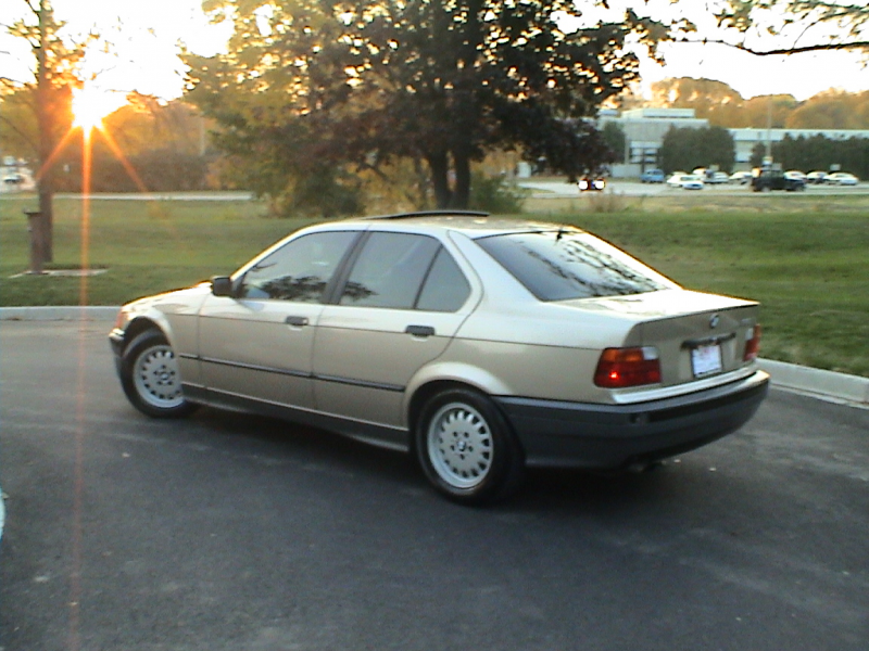 Picture of 1992 BMW 3 Series 325i