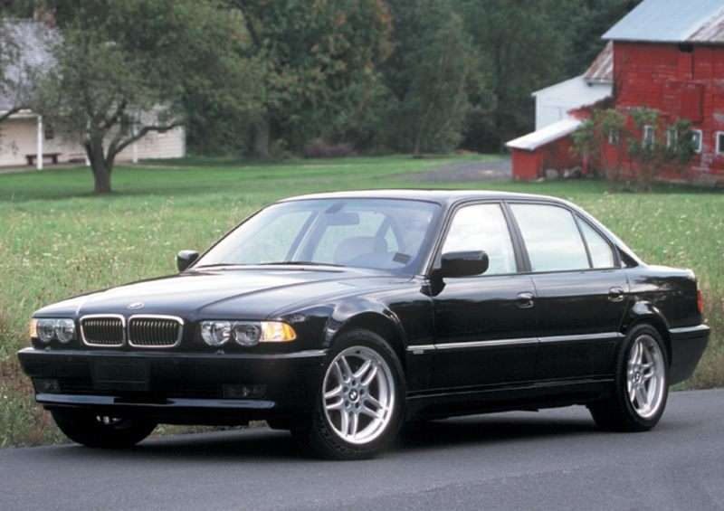 2001 BMW 740 Pictures
