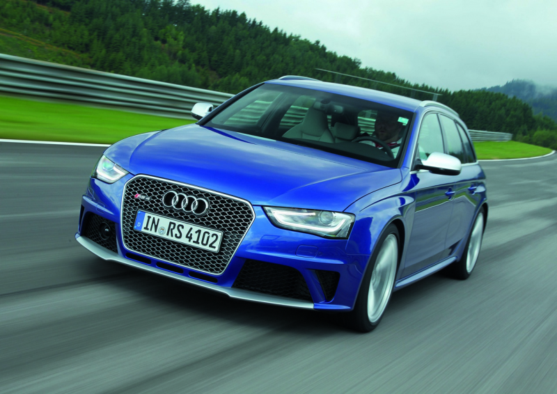 Audi has released some new photos of the great RS4 avant. Blue is our ...
