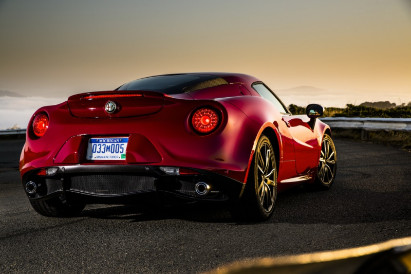 2015 Alfa Romeo 4C Pictures/Photos Gallery - The Car Connection