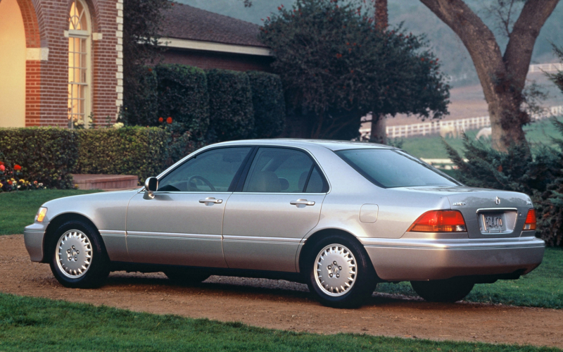MT Then and Now: 2014 Acura RLX, 1997-2009 Acura RL Photo Gallery