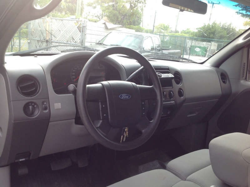 Picture of 2007 Ford F-150 XL 4WD, interior